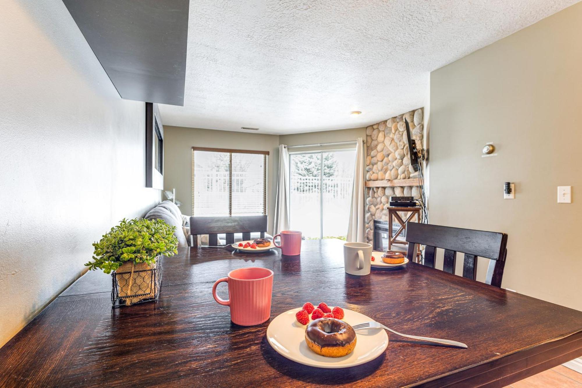 Garden City Condo With Pool Access By Bear Lake! Exterior foto